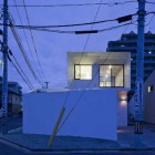 Large Window The Elegant Large Window Style In The Facade Of Modern Home Design With Wooden Frame And Captivating Interior Dream Homes Modern Japanese Home With White Exterior Walls And Open Living Rooms