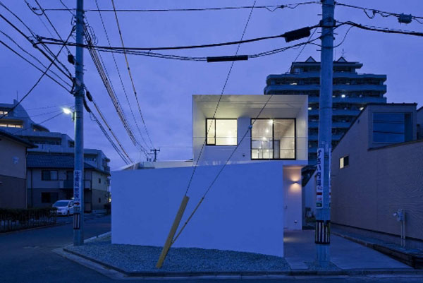 Large Window The Elegant Large Window Style In The Facade Of Modern Home Design With Wooden Frame And Captivating Interior Dream Homes Modern Japanese Home With White Exterior Walls And Open Living Rooms