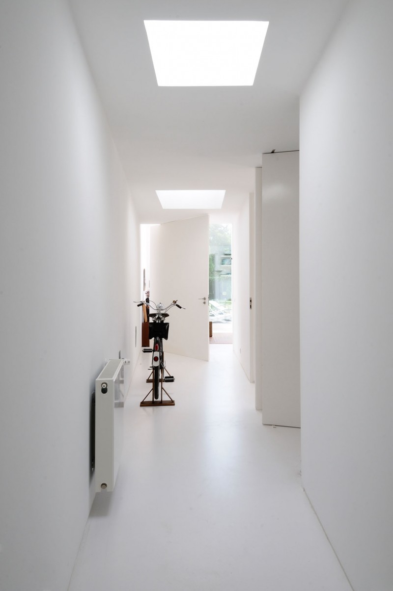 Hall Design In Excellent Hall Design Of House In Banzao With White Wall Made From Concrete And Square Shaped Skylight Placed In The Ceiling Architecture  Brilliant Contemporary Home With Stunningly Monochromatic Style