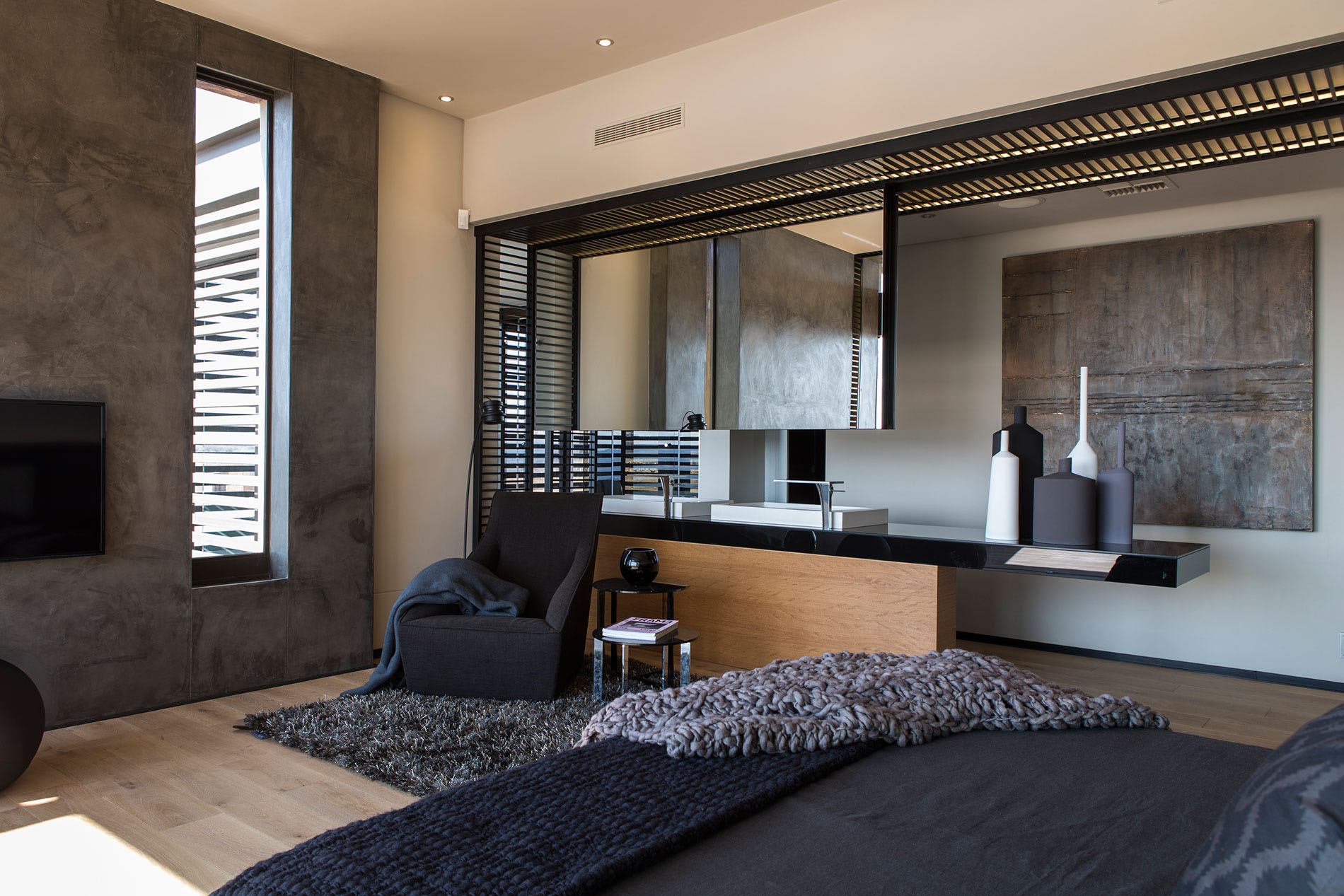 Bedroom Design Boz Fabulous Bedroom Design Of House Boz By Nico Van Der Meulen Architects With Black Bed Linen And Black Rug Carpet Dream Homes Spacious And Concrete Contemporary House With Glass And Steel Elements