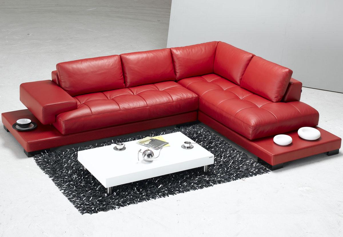 Classic Living With Fabulous Classic Living Room Design With Modern Sectional Red Leather Sofa And Black Colored Shag Carpet On The Floor Furniture Outstanding Living Room Furnished With A Red Leather Couch Or Sofa Sets