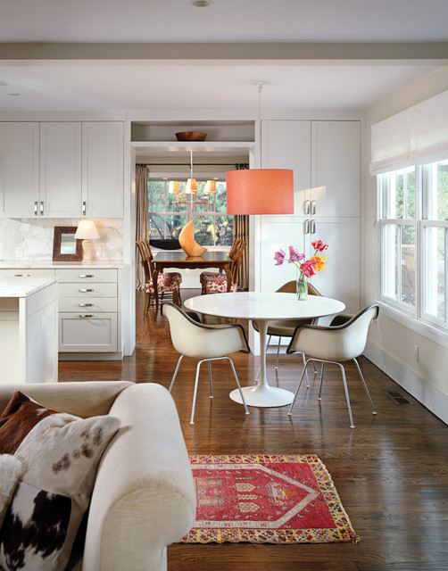 Dinnig Room White Fascinating Dining Room Design With White Circle Table And Chairs Also And The Drum Lamp Shade Completed The Area Decoration 15 Drum Chandelier Lamp Shades In Your Sleek And Elegant Interiors