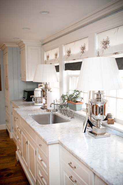 Kitchen Area Lamp Fly Kitchen Area With Modern Lamp Shades And The Flowers Behind The Faucet And The Glass Windows Add Bright The Area Decoration 20 Creative Modern Lamp Shades For Attractive Modern Interiors