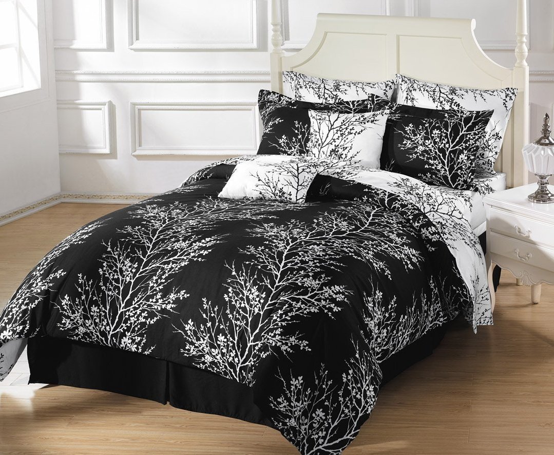 Queen Black Duvet Glorious Queen Black And White Duvet Covers On White Wooden Canopy With White Side Table On Wooden Glossy Floor Bedroom  Cozy Black And White Duvet Covers Collection For Comfortable Bedrooms