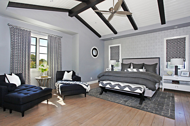 Black Tufted Contemporary Incredible Black Tufted Lounge In Contemporary Bedroom Completed Gray Bed With Gray Duvet Cover And White Gray Ottomans Bedroom Creative And Beautiful Duvet Cover Ideas To Get Different Looks
