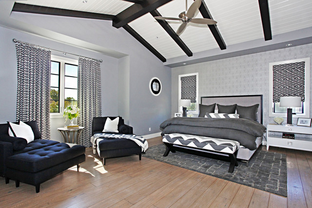 Black Tufted Contemporary Incredible Black Tufted Lounge In Contemporary Bedroom Completed Gray Bed With Gray Duvet Cover And White Gray Ottomans Bedroom Creative And Beautiful Duvet Cover Ideas To Get Different Looks