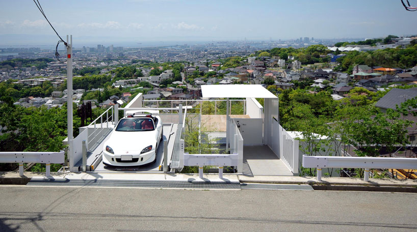 Kenji Yanagawa House Innovative Kenji Yanagawa Case Study House With Splendid Town Overlooking White Railing Modern White Canopy Pretty Ornamental Plants Dream Homes  Stunning Contemporary Hillside Home With Open Garage Concepts