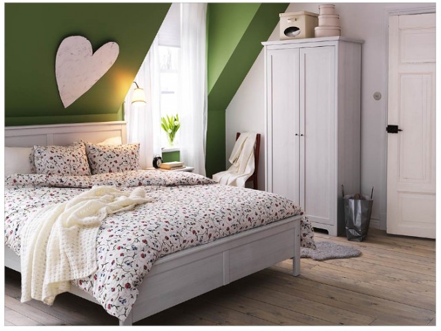 Traditional Bedroom Decorated Interesting Traditional Bedroom Design Interior Decorated With Green And White Wall Painting Ideas For Bedrooms In Minimalist Space Bedroom 20 Attractive And Stylish Bedroom Painting Ideas To Decorate Your Home