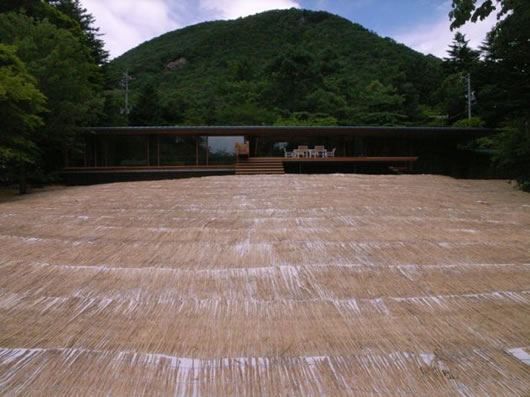 Park With Behind Large Park With Brown Floors Behind The Japanese Rural Homes By Kidosaki Architects Also Between The Garden Architecture  Beautiful Modern Japanese Home Covered By Glass And Wooden Walls