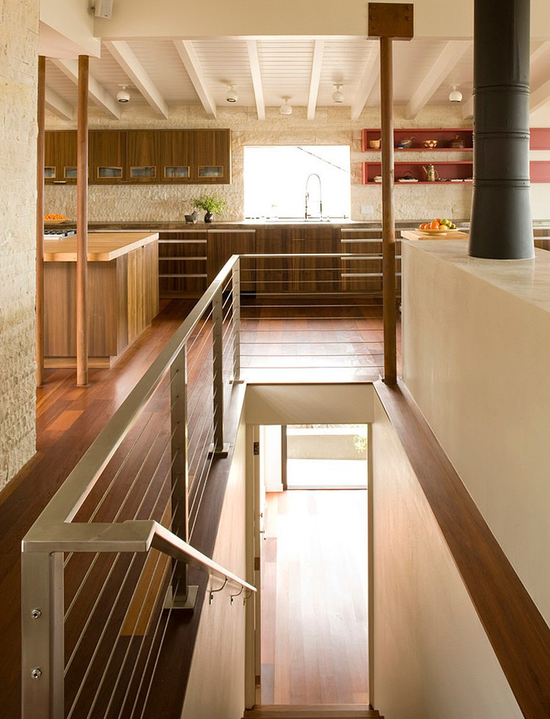 Fair House Architects Modern Fair House Laidlaw Schultz Architects Stairwell Seen From Upper Floor Enhanced With Metallic Balustrade Dream Homes Striking Contemporary Home With Warm Interior And Color Schemes