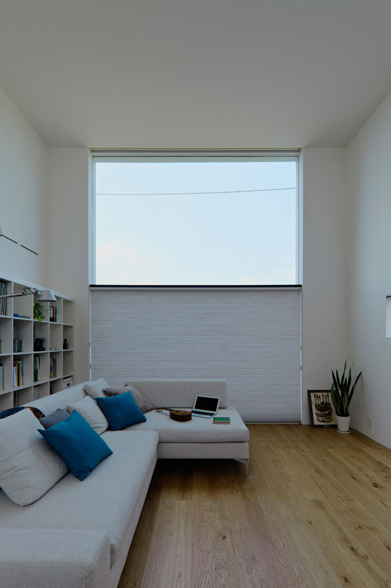Short White The Nice Short White Drape On The White Wooden Glass Windows In The White Interior Design In Hiyoshi Residence Architecture Beautiful Minimalist Home Decorating In Small Living Spaces