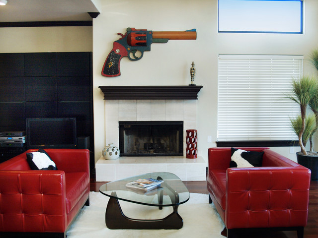 Living Room Table Pretty Living Room With Glass Table Between Red Sofas And Black White Pillows That Fireplace Under By Art Gun Decoration Decoration Vibrant Red Sofas Inspirations To Give Your Living Room A Trendy