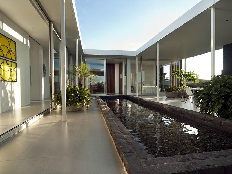 Taumata House With Refreshing Taumata House Courtyard Maximized With Long Narrowed Fish Pond Surrounded By Potted Plants Dream Homes Natural Minimalist Home In Contemporary And Beautiful Decorations