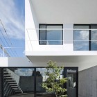 Facade Of Design Stunning Facade Of Modern House Design With Beautiful Glass Window And Door That Make The Facade Look More Fascinating Dream Homes Modern Japanese Home With White Exterior Walls And Open Living Rooms (+10 New Images)