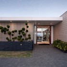 Taumata House Involving Stylish Taumata House Main Entrance Involving Covered Terrace And Bright Doorway With Recessed Lamps Setting Dream Homes Natural Minimalist Home In Contemporary And Beautiful Decorations
