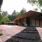 Park Behind Japanese Unique Park Behind Of The Japanese Rural Homes By Kidosaki Architects With Black Path And Brown Floors Architecture Beautiful Modern Japanese Home Covered By Glass And Wooden Walls