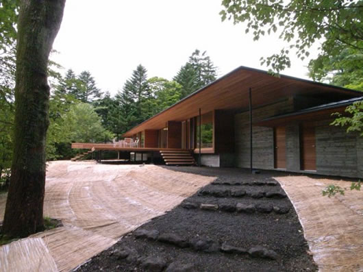 Park Behind Japanese Unique Park Behind Of The Japanese Rural Homes By Kidosaki Architects With Black Path And Brown Floors Architecture  Beautiful Modern Japanese Home Covered By Glass And Wooden Walls