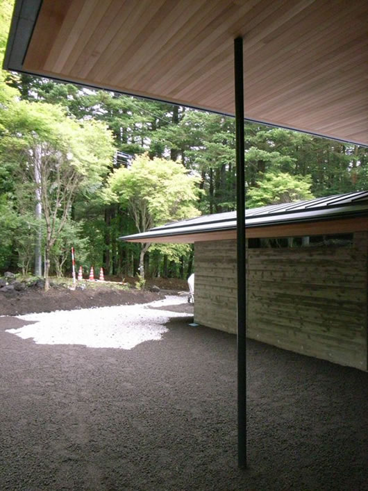 The Small Used Upscale The Small Black Columns Used At The Terrace In Japanese Rural Homes By Kidosaki Architects Fireplace Beautiful Modern Japanese Home Covered By Glass And Wooden Walls