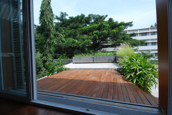 View By At Warm View By Stacked House At The Daylight That Wooden Deck Fest Planters And Trees Which Giving Fresh The Area Bedroom Contemporary Beach Front Home With Stunning Stacked Architecture