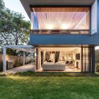 Modern House With Fascinating Modern House Exterior Design With Transparent Wall Appearing Living Room Inside The House Architecture Sleek And Bright Contemporary Home With Cool Glass-Roofed Pergola