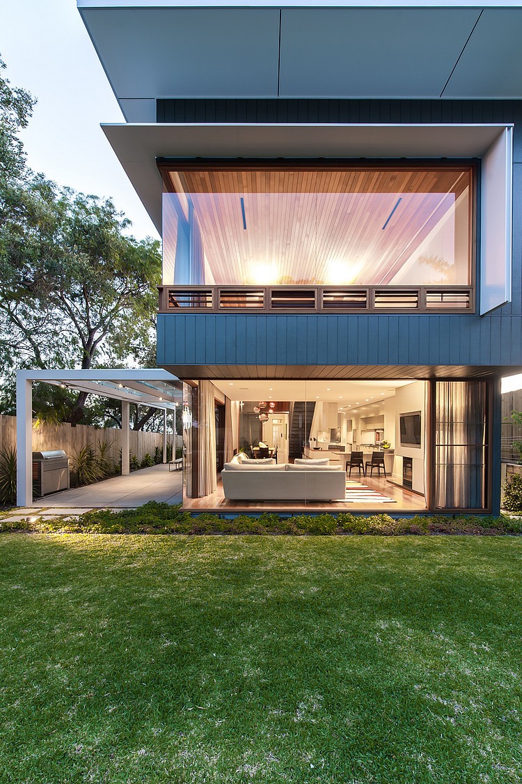 Modern House With Fascinating Modern House Exterior Design With Transparent Wall Appearing Living Room Inside The House Architecture  Sleek And Bright Contemporary Home With Cool Glass-Roofed Pergola