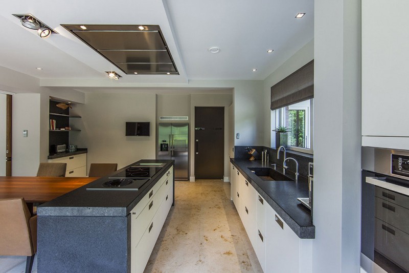 Kitchen Design In Captivating Kitchen Design Of Villa In The Dunes With Several White Wooden Cabinets And White Marble Surface Dream Homes  Cozy And Bright Modern Home Surrounded By Lush Forest Views