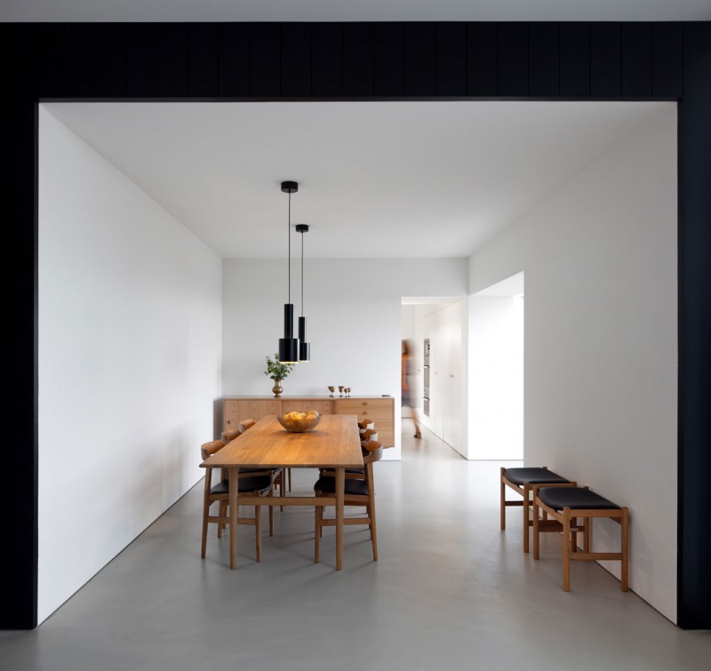 House Cz Arquitectos Clean House CZ By SAMI Arquitectos Interior Maximized As Dining Space With Wooden Dining Table And Floating Cabinet Architecture Fabulous Contemporary Simple House With Great White And Black Colors