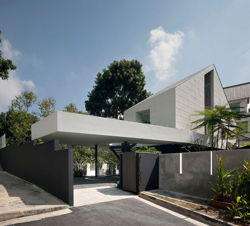 Grey And The Modern Grey And Black Painted The Park House Facade View Seen From Street Side With Wide Driving Way Dream Homes Spacious Contemporary Concrete House With Great Interior Decorations