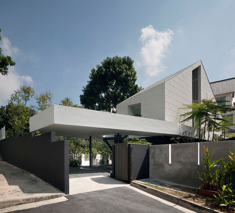 Grey And The Modern Grey And Black Painted The Park House Facade View Seen From Street Side With Wide Driving Way Dream Homes  Spacious Contemporary Concrete House With Great Interior Decorations