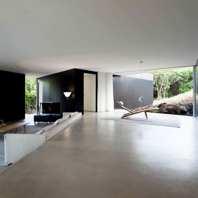 House Cz Arquitectos Open House CZ By SAMI Arquitectos Interior With High Level Of Floor To Show Living Room And Lounge Overlooking Outside Architecture Fabulous Contemporary Simple House With Great White And Black Colors