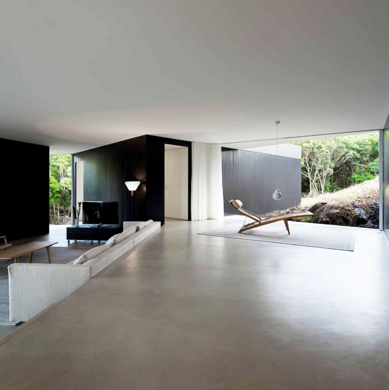 House Cz Arquitectos Open House CZ By SAMI Arquitectos Interior With High Level Of Floor To Show Living Room And Lounge Overlooking Outside Architecture  Fabulous Contemporary Simple House With Great White And Black Colors