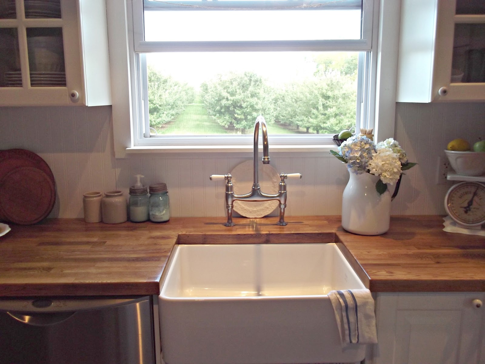 Oak Countertop Kitchen Superb Oak Countertop And Vintage Kitchen Sinks Under Glass Window Between Floating White Cabinets Kitchens Simple Undermount Stainless Steel Kitchen Sinks You Have To Know