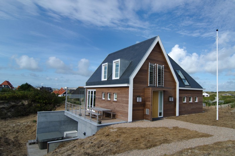 Two Floor In Traditional Two Floor Holiday Home In Vlieland Architecture Involving Attic Roof And Open Balcony For Gathering Dream Homes Classic Home Exterior Hiding Stylish Interior Decorations