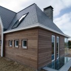 Wooden Holiday Vlieland Warm Wooden Holiday Home In Vlieland Building Featured With Classic Roof Enhanced With Rooftop Window Dream Homes Classic Home Exterior Hiding Stylish Interior Decorations