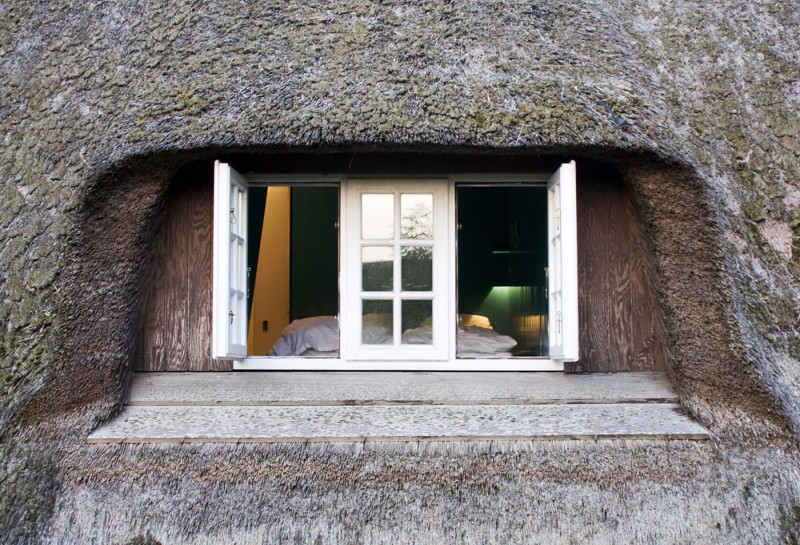 Catching Detail Natural Eye Catching Detail On The Natural Stone Roof Of FOHR House Displaying Fresh White Window With Framed Glass Architecture  Beautiful Minimalist Home With Eclectic Exterior And Interiors