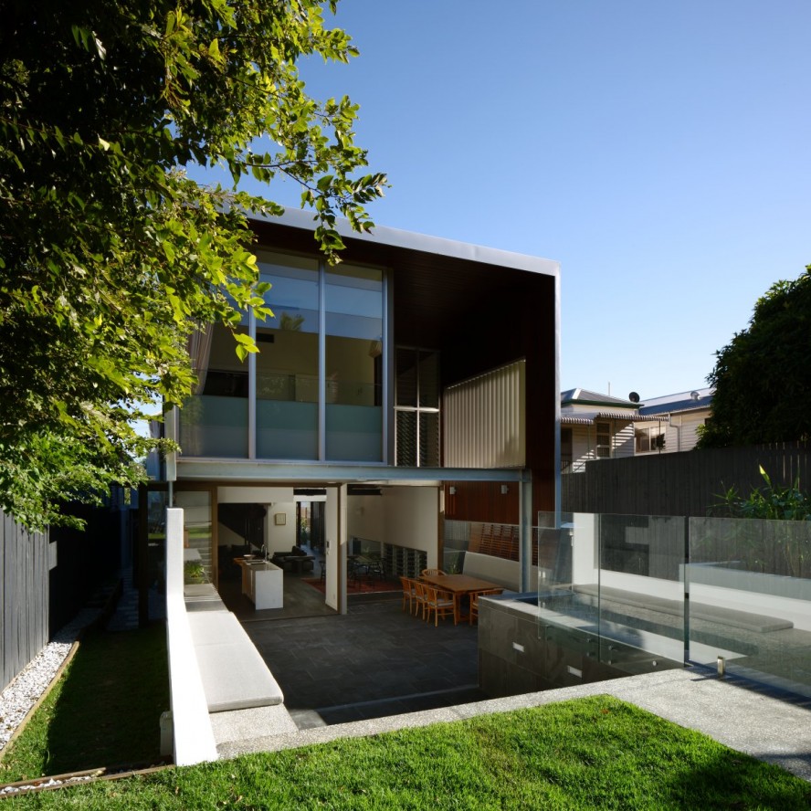 Contemporary Gibbon Outdoor Inspiring Contemporary Gibbon Street House Outdoor Pool With Transparent Glass Fencing Connecting To Beautiful Landscape Nearby Dream Homes Unique Contemporary House Design With Elegant Comfortable Sensations