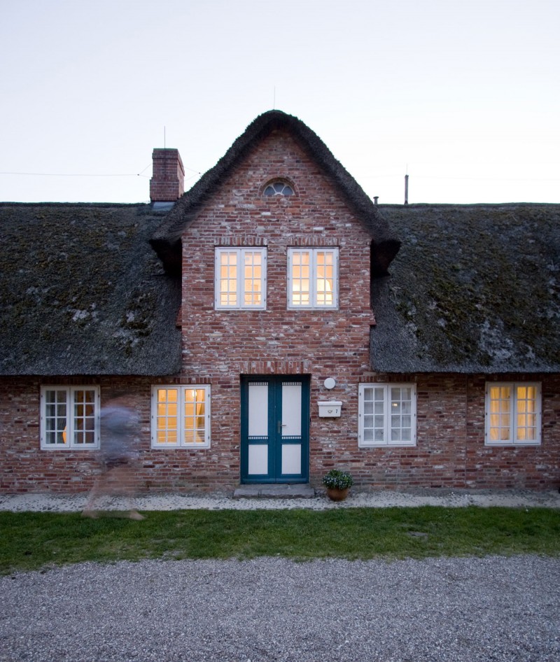 Fohr Residence Designed Traditional FOHR Residence Exterior Building Designed With Maroon Brick Tiles Covering The Wall To Hit Dark Roof Decoration  Beautiful Minimalist Home With Eclectic Exterior And Interiors