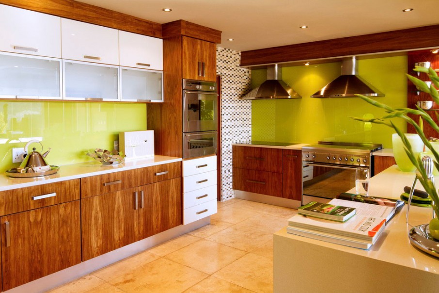 And Cool U Bright And Cool House The U Shaped Kitchen Furnished With Base And Wall Cabinets As Smart Storage Idea Dream Homes Eclectic Contemporary Home In Hip And Vibrant Interior Style