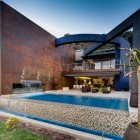 Natural Waterfall The Elegant Natural Waterfall Created By The Design Of House The Infinity Swimming Pool Concept For Lower Pool Dream Homes Eclectic Contemporary Home In Hip And Vibrant Interior Style