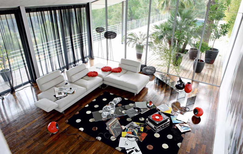 Retro Style Bobois Exciting Retro Style White Roche Bobois Sofa Set In L Letter Model Energized By Black Red And White Polka Dot Rug Interior Design 38 Contemporary Living Room With Modern Sofas Designed By Roche Bobois