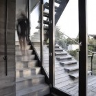 And Open Modern Stylish And Open Jones Home Modern Staircase Design With Glass Fence To Display Outside View Inside The House Decoration Dramatic Modern Home With Elegant And Beautiful Exteriors