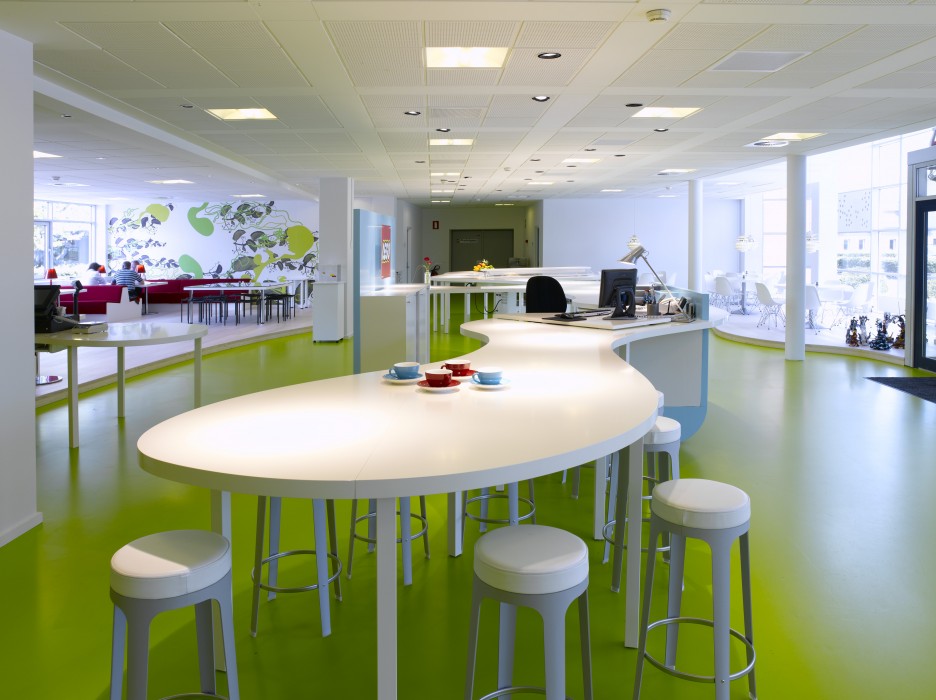 Circle Office Classic Wooden Circle Office Desk And Classic Simple Bar Stool At Opened Views For Amazing Room Office Furniture  Classy Office Interior Design In Creative Ultramodern Style And Practicality