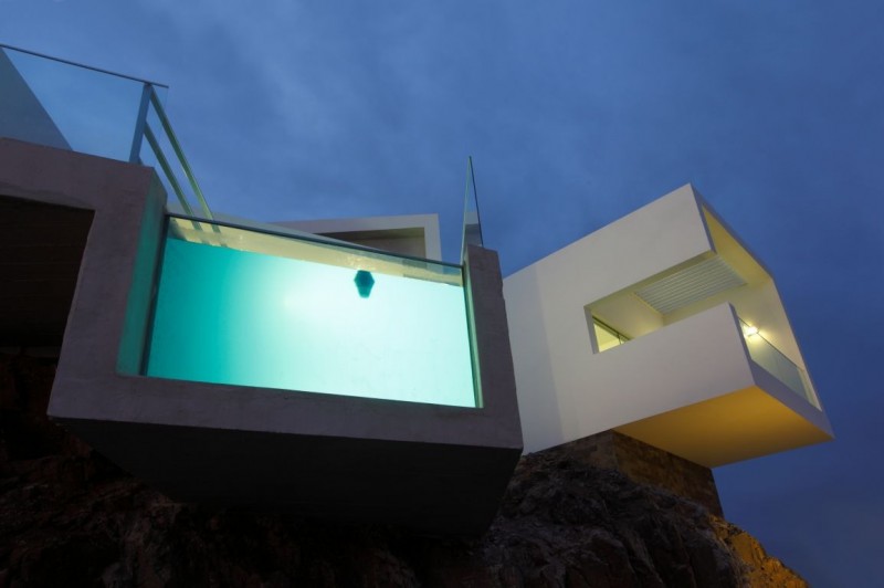 Contemporary Beach Lomas Complete Contemporary Beach House Las Lomas With Underground Swimming Pool With Lights Underwater Matched With Floating Balcony Architecture  Fabulous Beach Home Built On Stunning Rocky Landscape